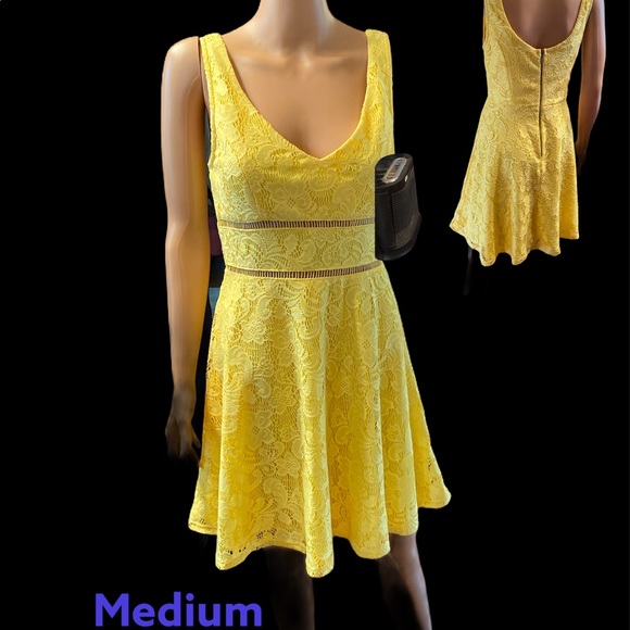 Dress - Picture 1 of 1